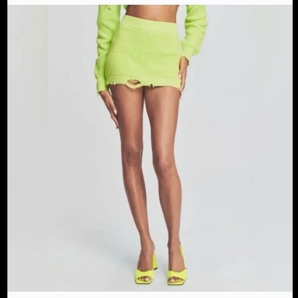 SER.O.YA Alora Ribbed Knit Distressed Mini Skirt in Lime Size XS - NWT